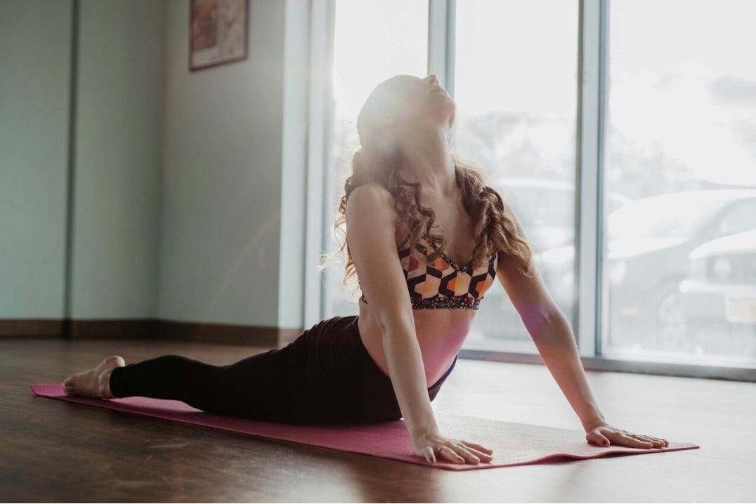 Private session pose